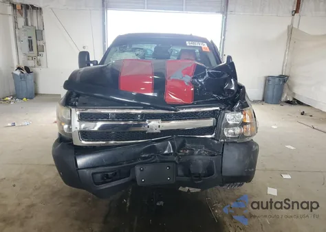 2008 Chevrolet Silverado C1500 из США, поврежденный, VIN 1GCEC14C88Z193853